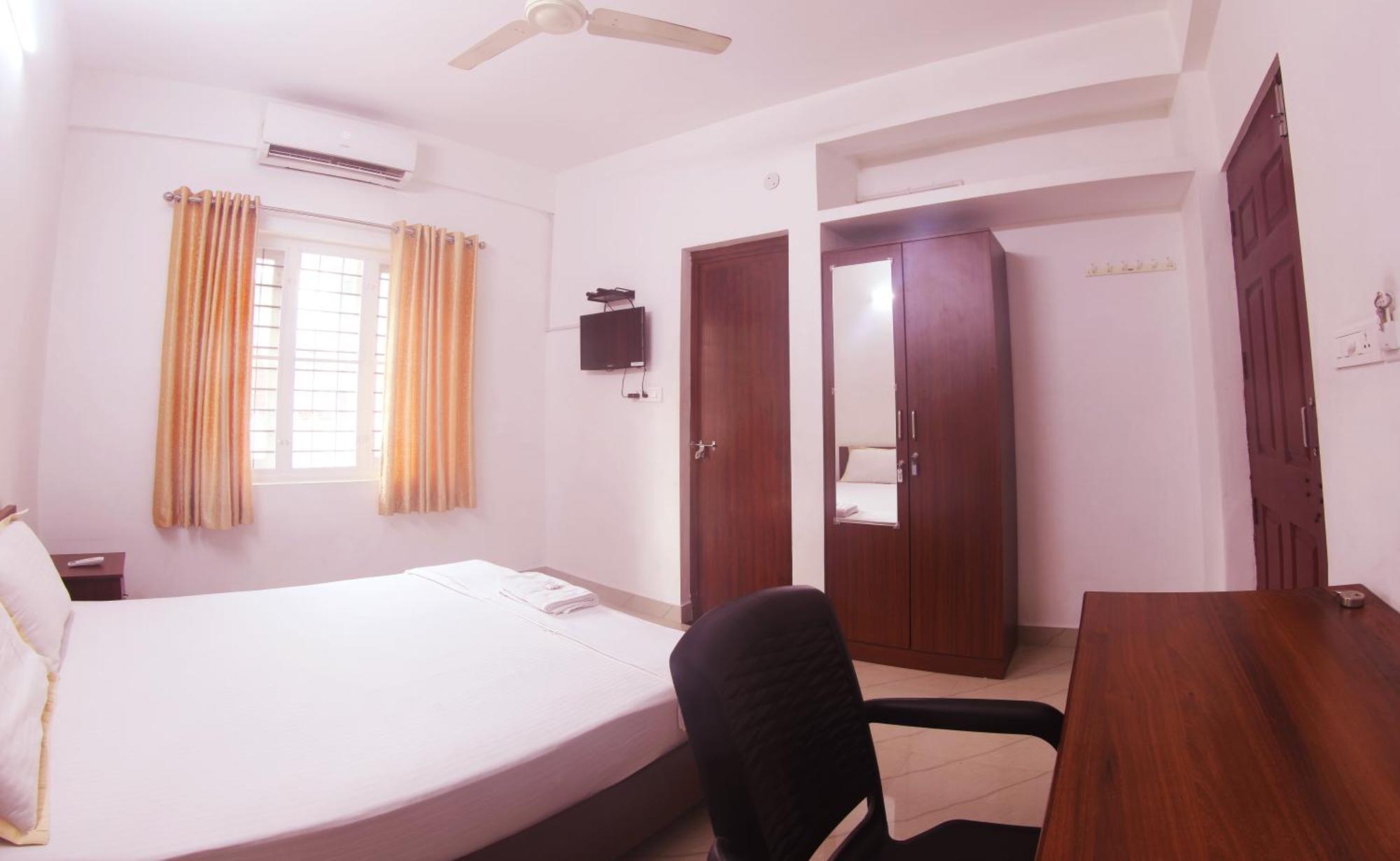 Hotel Noah'S Ark Kochi Exterior foto